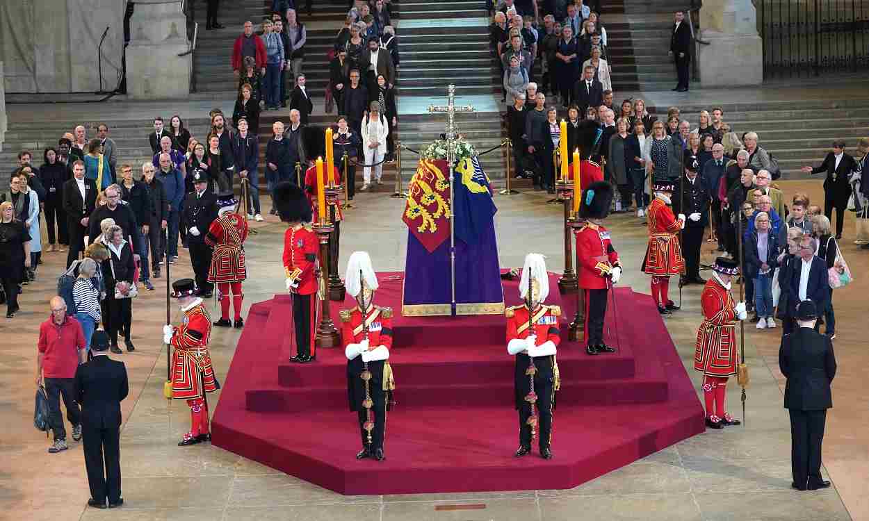 Momento capilla ardiente Momento capilla ardiente