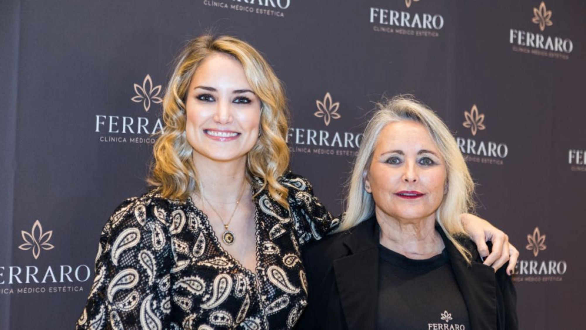 Alba Carrillo y su madre Lucía Pariente