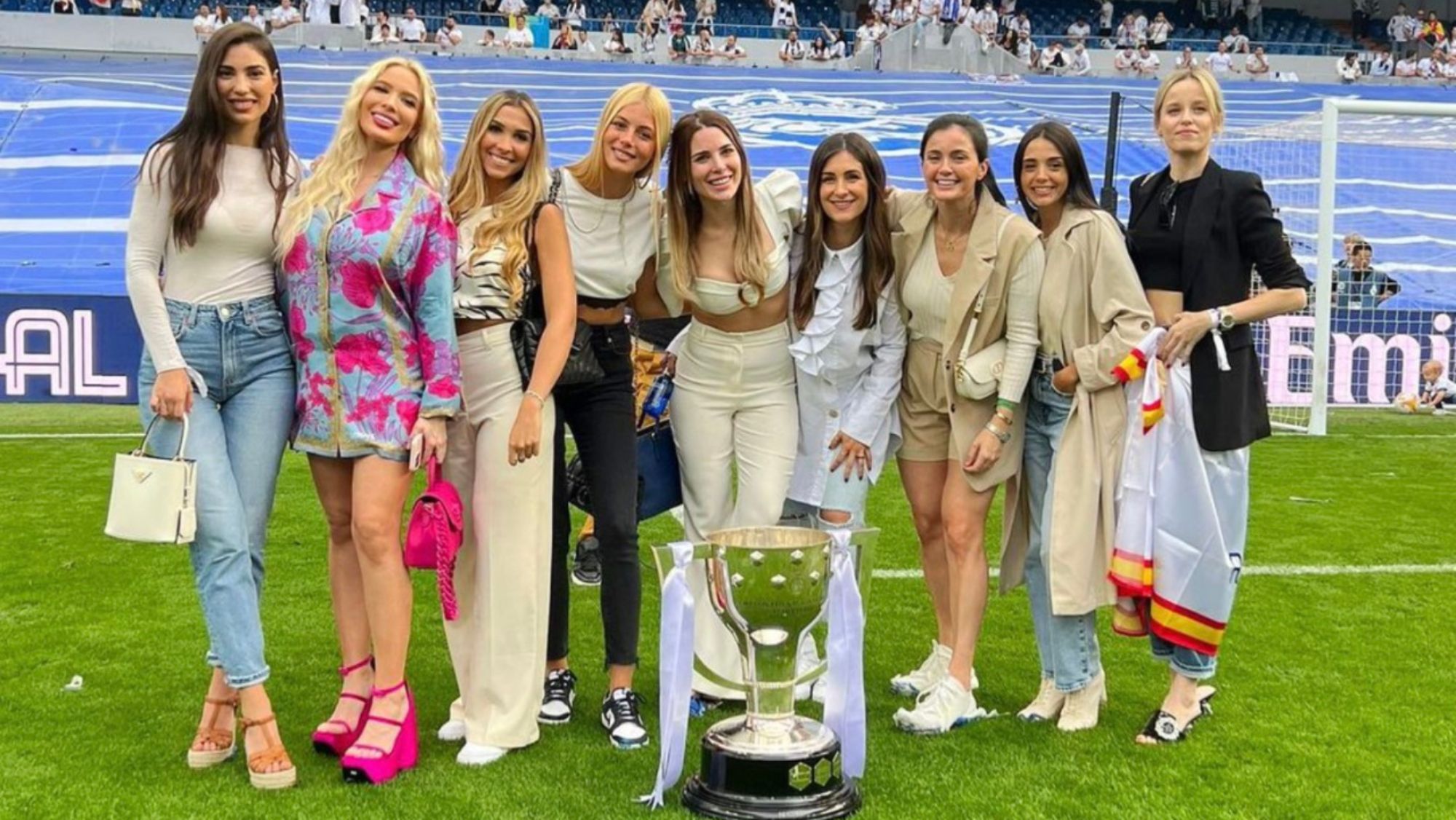 Desatada: se besa con tres chicos distintos en una noche y deja al vestuario del Real Madrid en shock