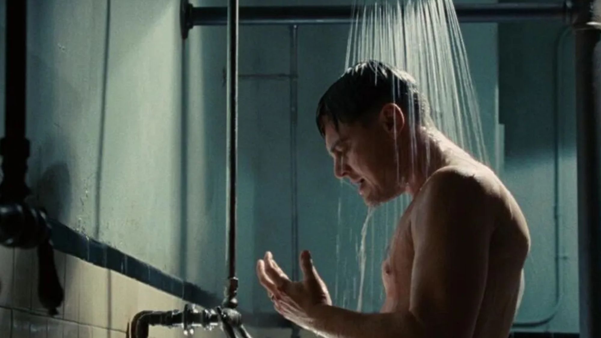 Leonardo DiCaprio en la ducha
