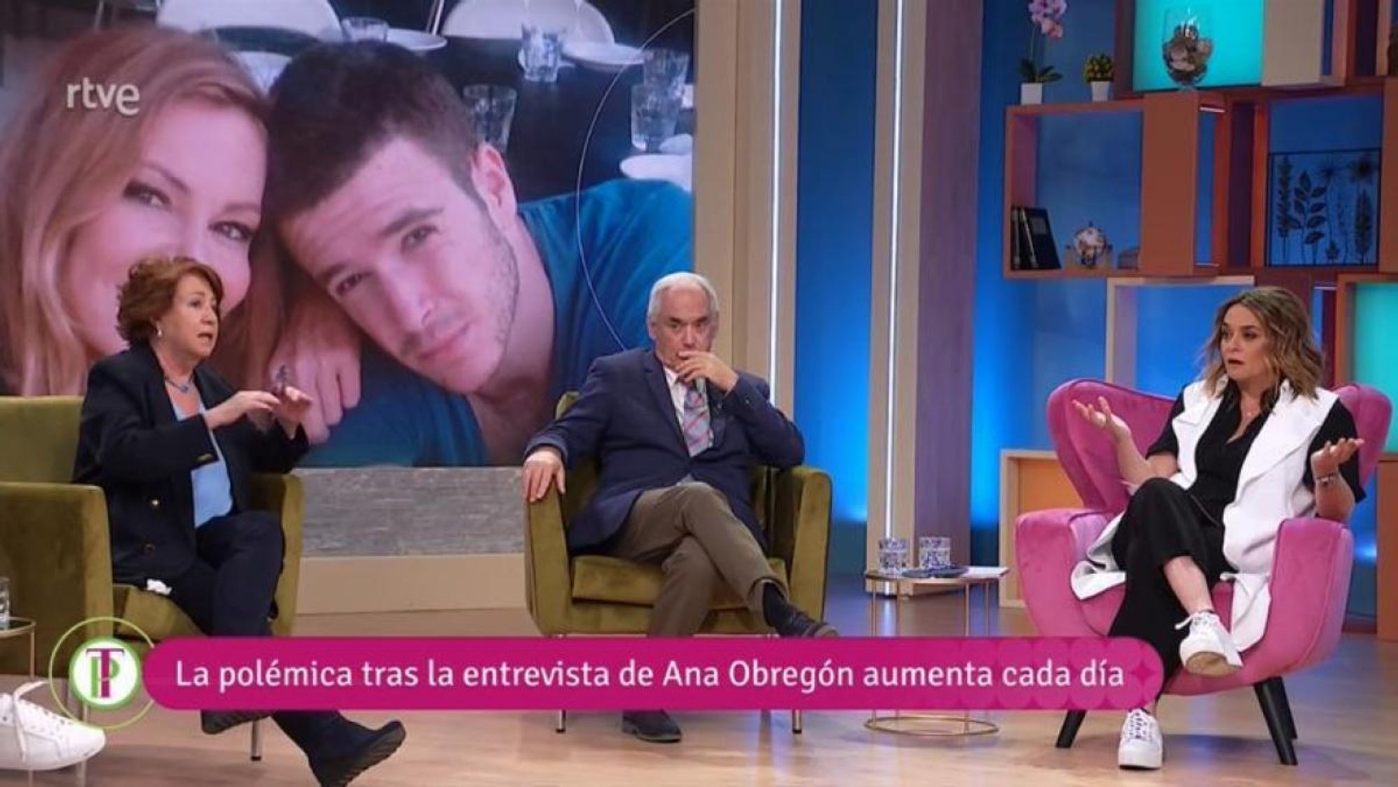 Rosa Villacasti y Toñi Moreno en Plan de Tarde Rosa Villacasti y Toñi Moreno en Plan de Tarde