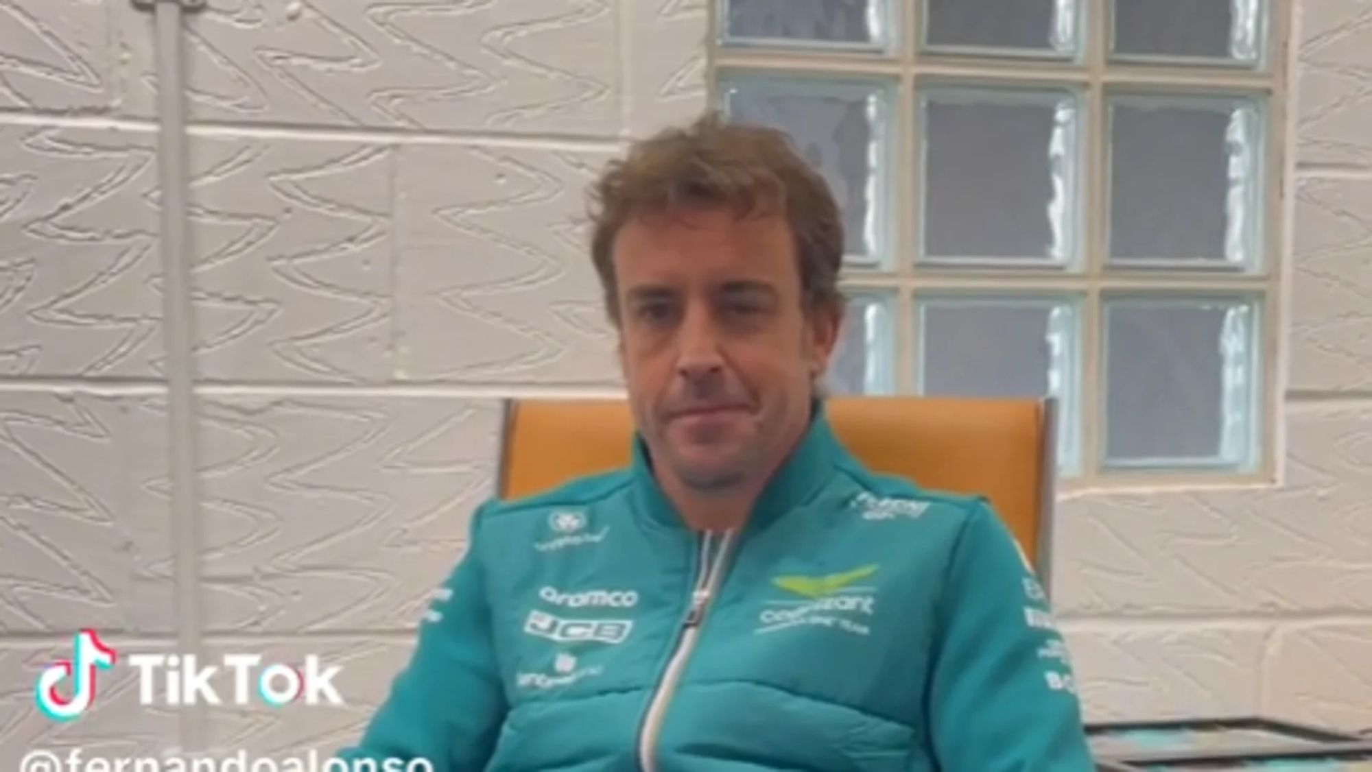 Captura del vídeo de Alonso Captura del vídeo de Alonso