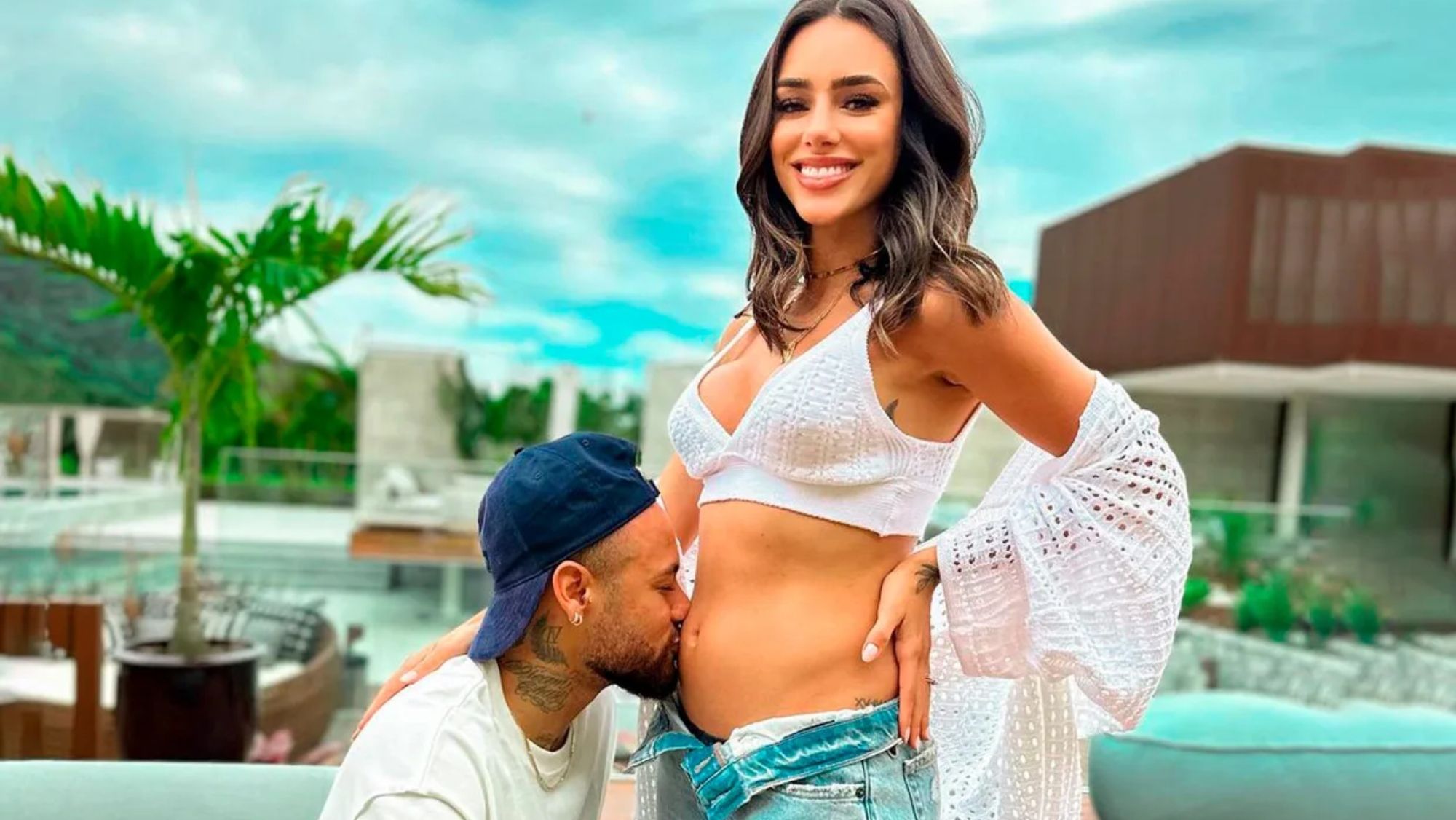 Bruna Biancardi y Neymar anunciando que iban a ser padres