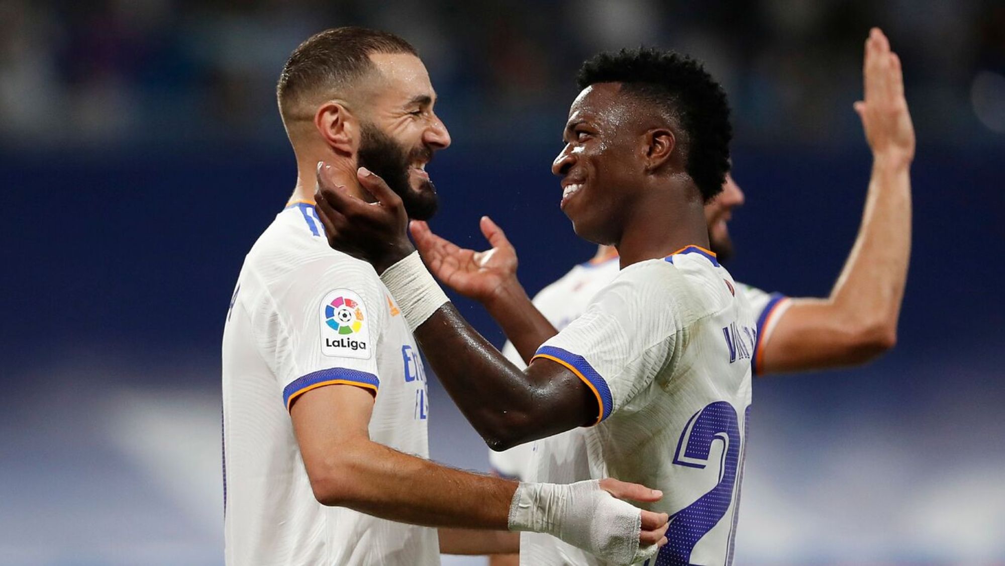 Y se llevaban mal: el regalo de Vinicius a Benzema que vale un pastizal