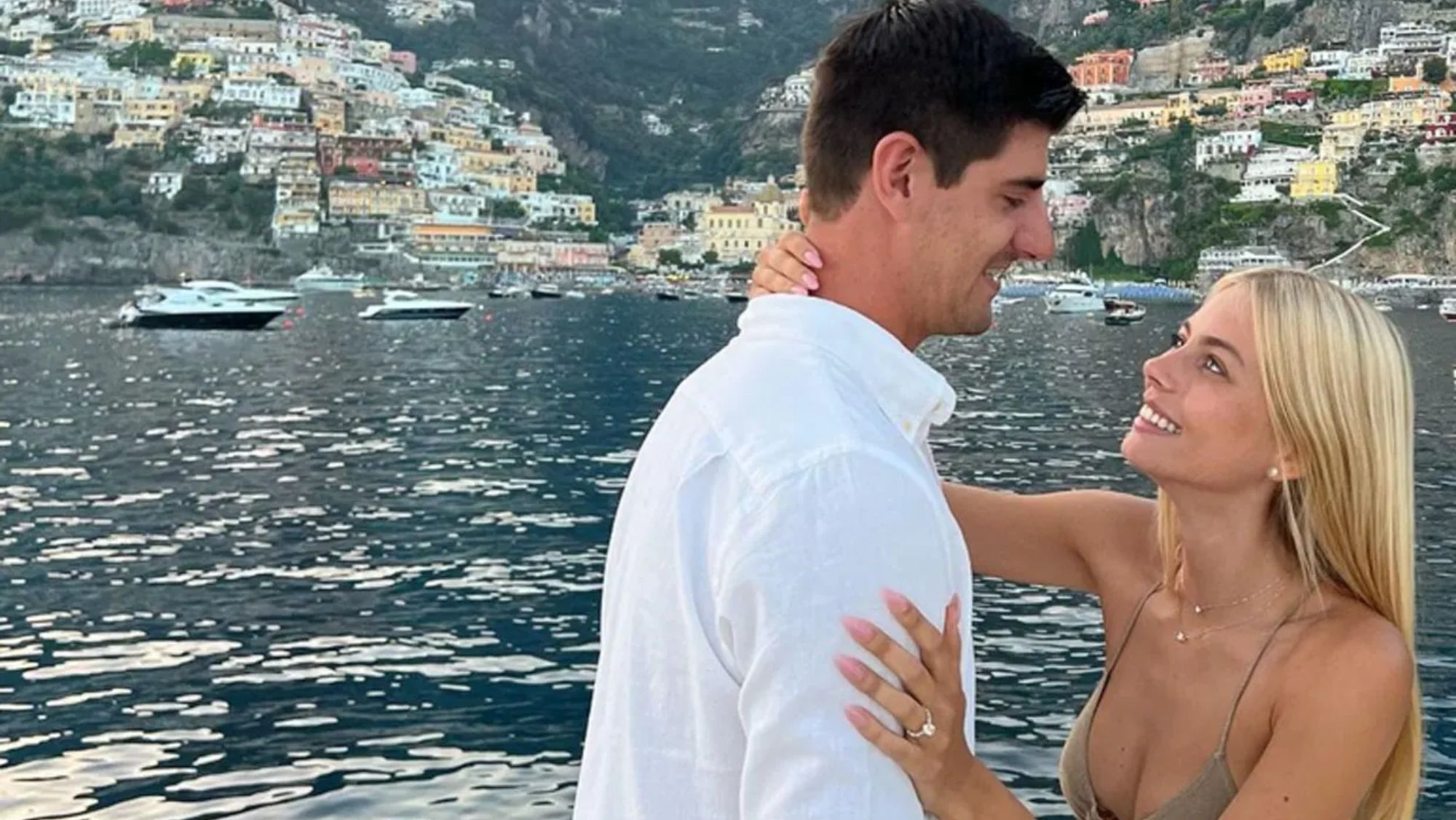 Thibaut Courtois y Mishel Gerzig
