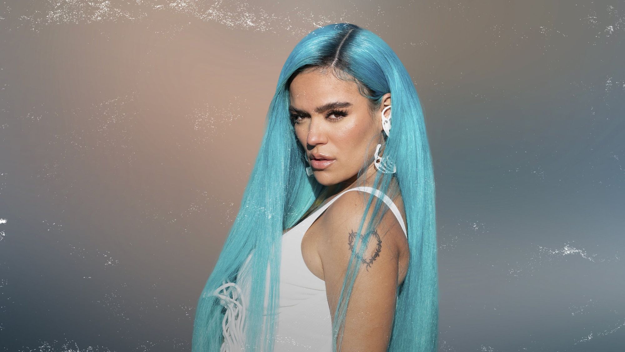 8M de likes en horas: Karol G sabe cómo posar en tanga y revolucionar su Instagram