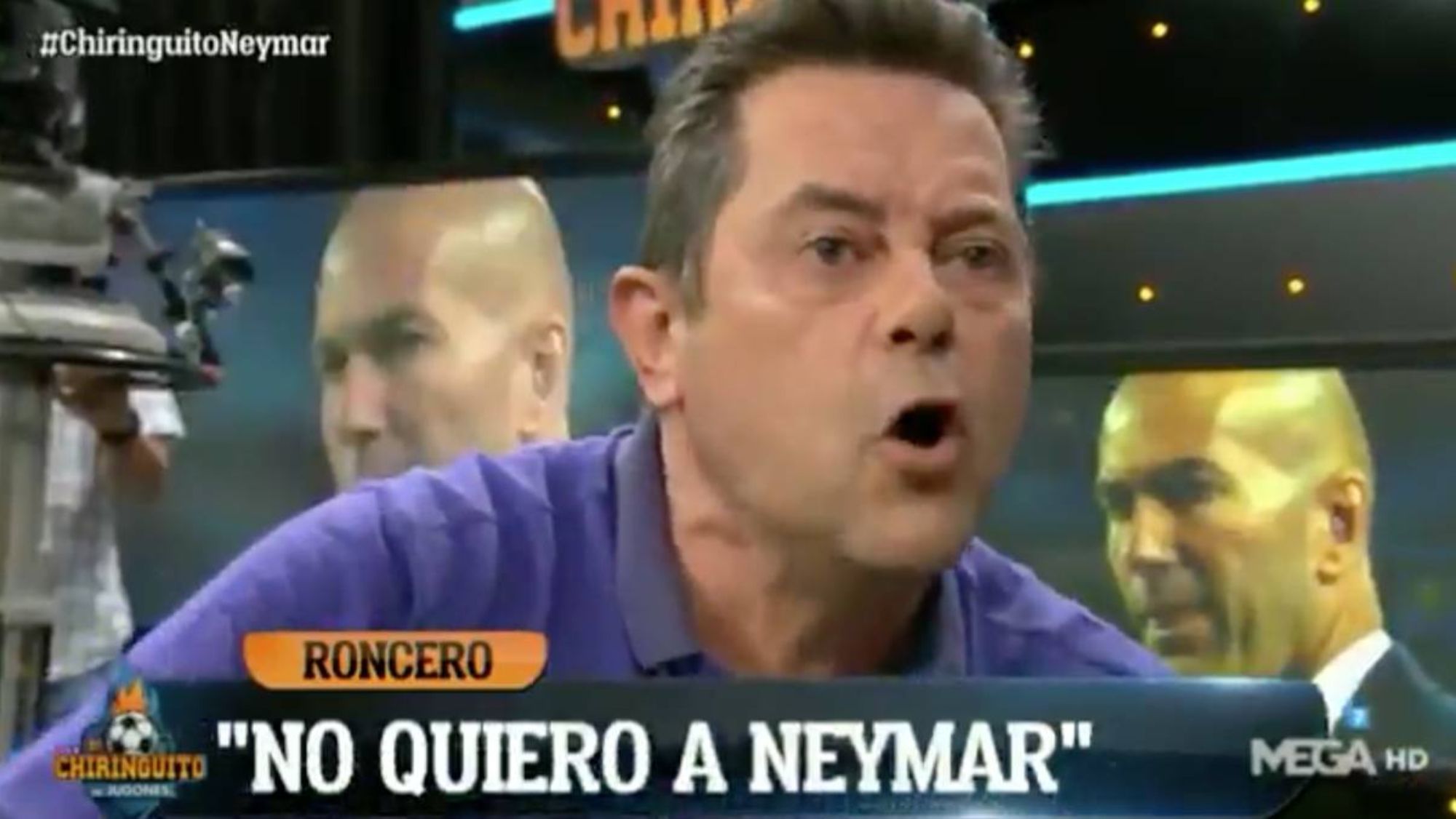 Roncero y Neymar se 'pelean' por llamar la atención de la futbolista más sexy del mundo