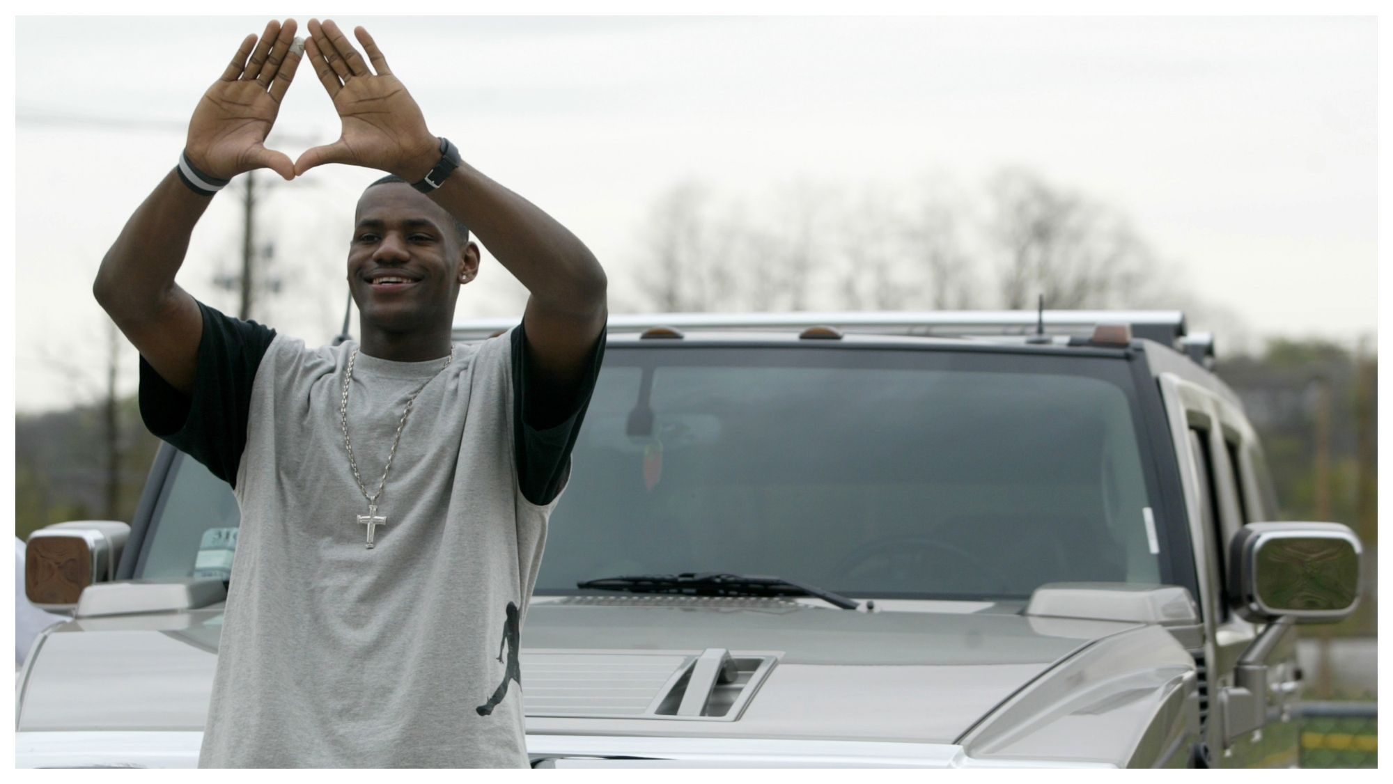 Lebron James con su Hummer