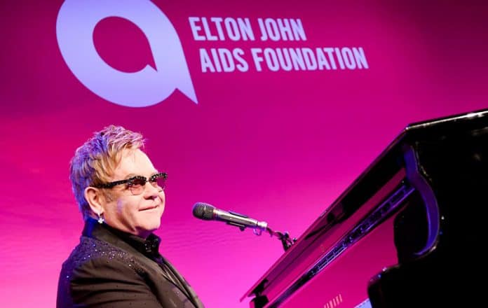Elton John en una entrega de premios Elton John en una entrega de premios