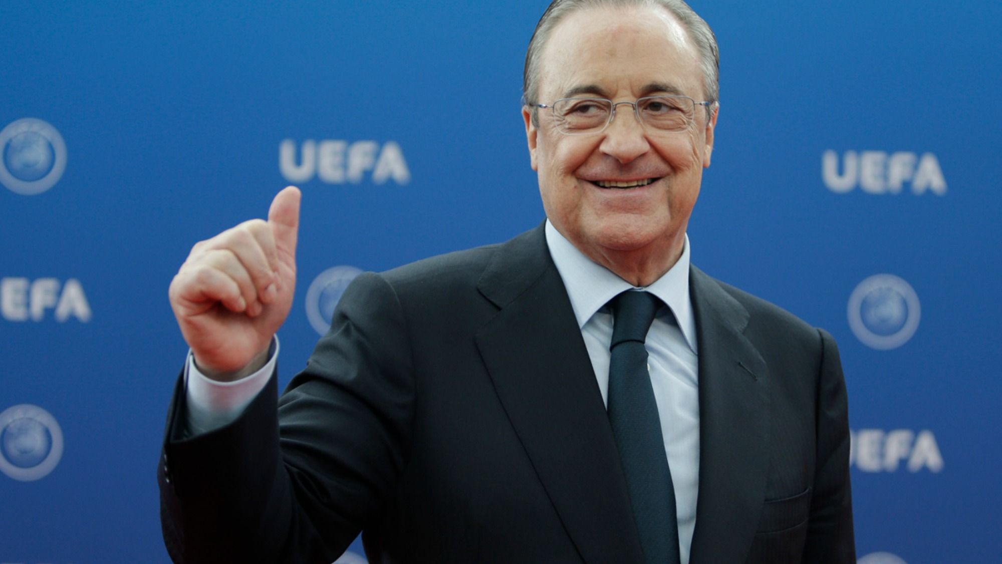 Florentino Pérez prepara un tridente mágico