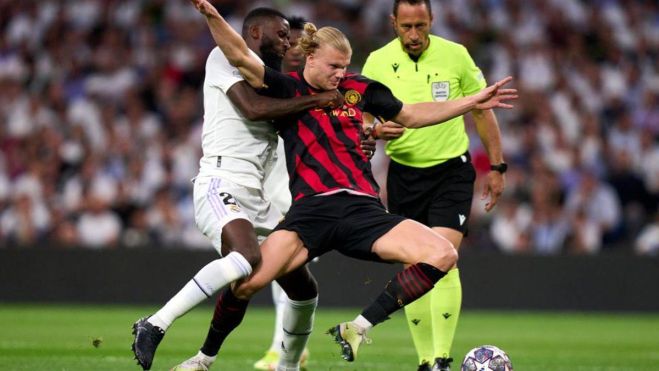Rüdiger hizo un espectacular marcaje a Haaland Rüdiger hizo un espectacular marcaje a Haaland