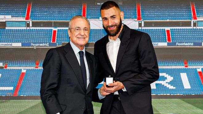 Florentiono Perez y Karim Benzema en su acto de despedida