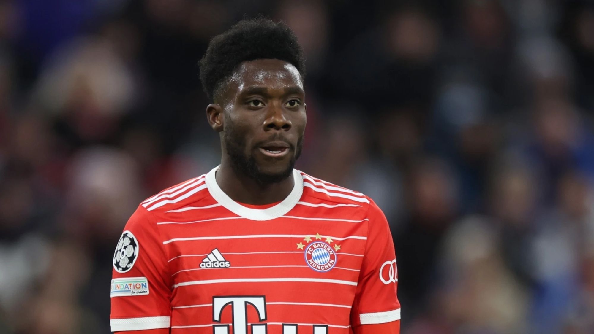 El jugador de Bayern de Munich Alphonso Davies El jugador de Bayern de Munich Alphonso Davies