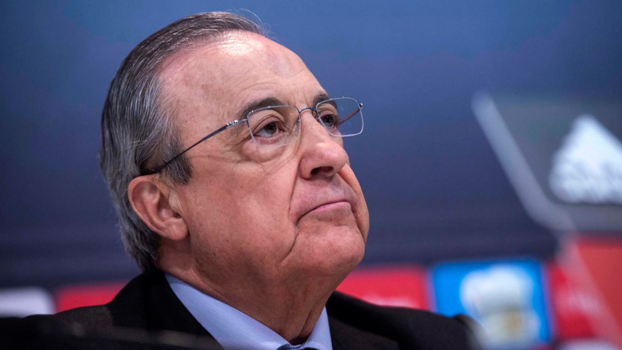 Florentino se plantea no fichar a un '9'