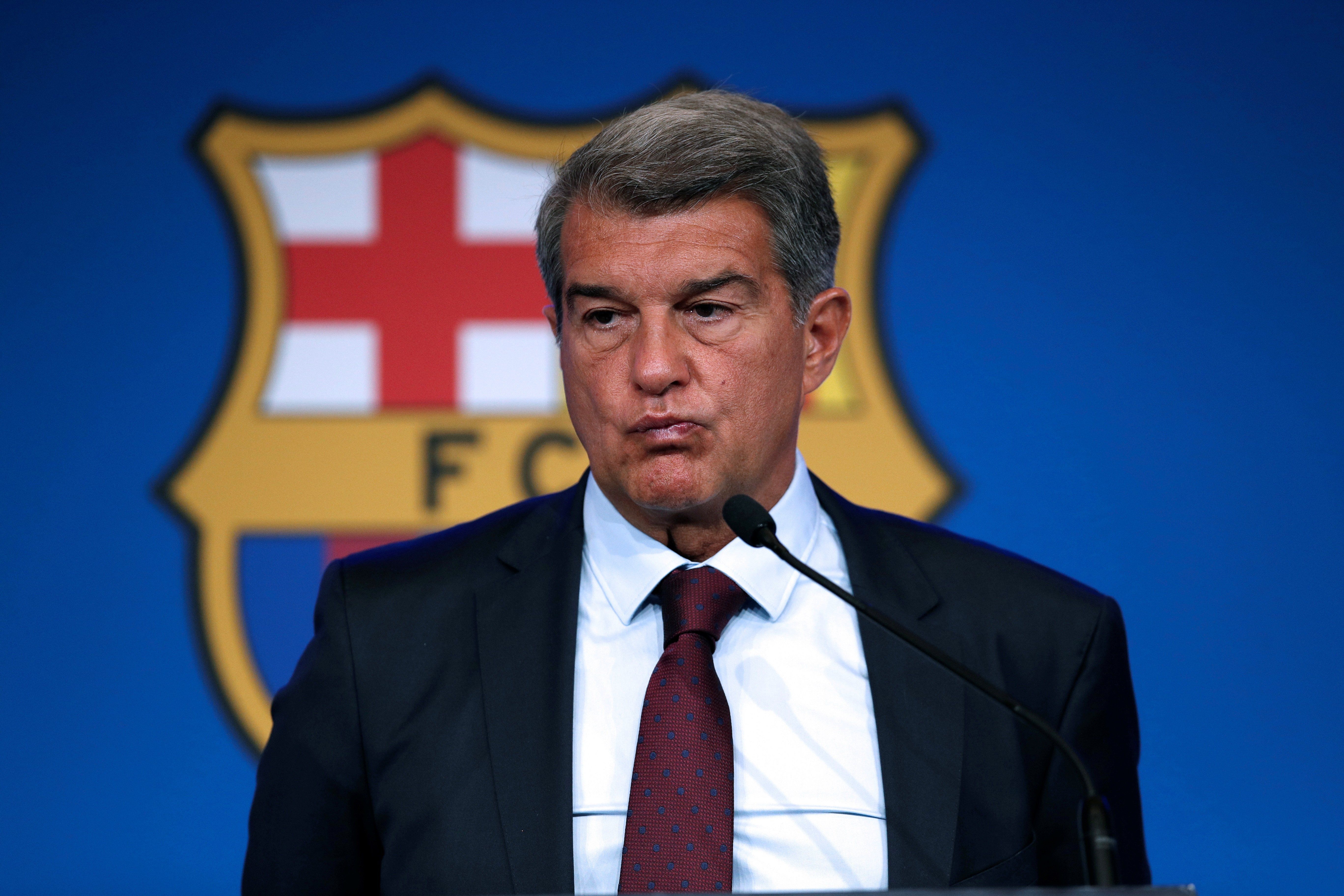 Joan Laporta alias ‘el fracasado’ el presidente culé no logra recuperar a Messi y sigue decepcionando a su afición