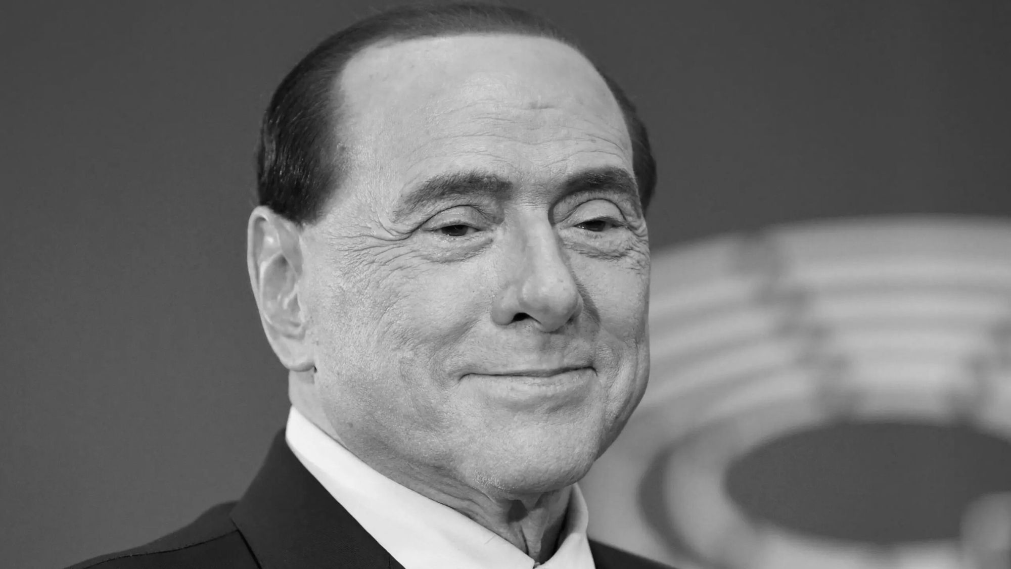 Silvio Berlusconi y sus locuras en el fútbol Silvio Berlusconi y sus locuras en el fútbol