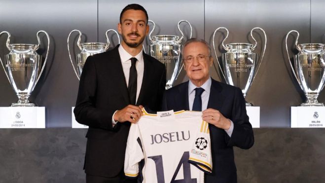 Joselu y Florentino en la presentación con el jugador con la 14