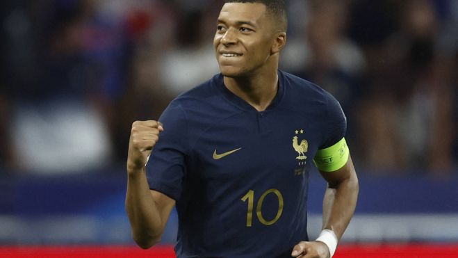 Kylian Mbappé con la selección francesa. Kylian Mbappé con la selección francesa.