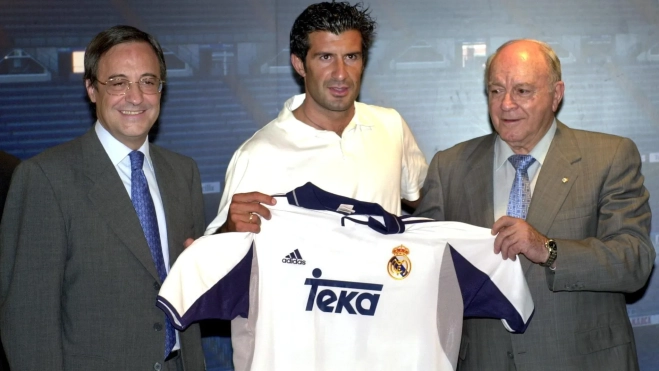 Florentino Pérez y Alfredo Di Stefano en la presentación de Figo con el Real Madrid Florentino Pérez y Alfredo Di Stefano en la presentación de Figo con el Real Madrid