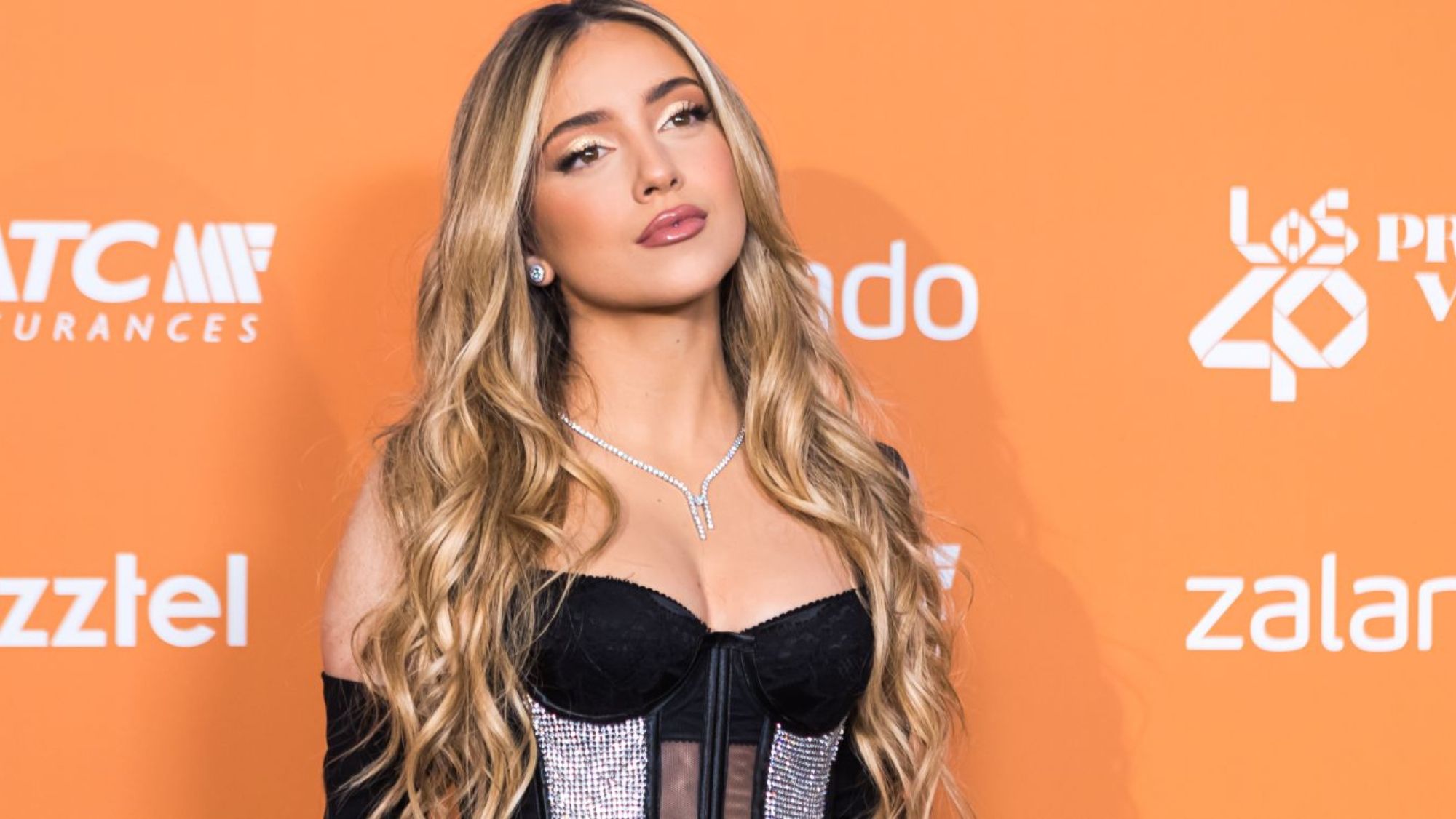 Ana Mena sube la temperatura con su últimas fotos