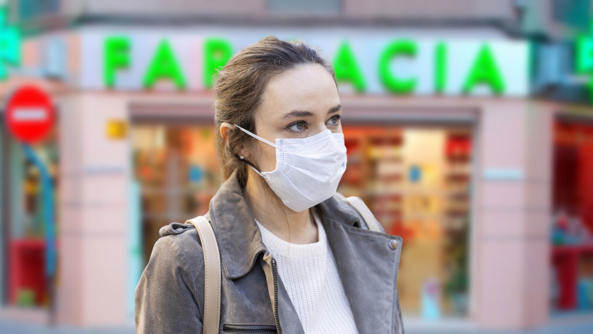 El fin de las mascarillas está muy cerca a partir de este día no hará falta llevarla en farmacias ni hospitales