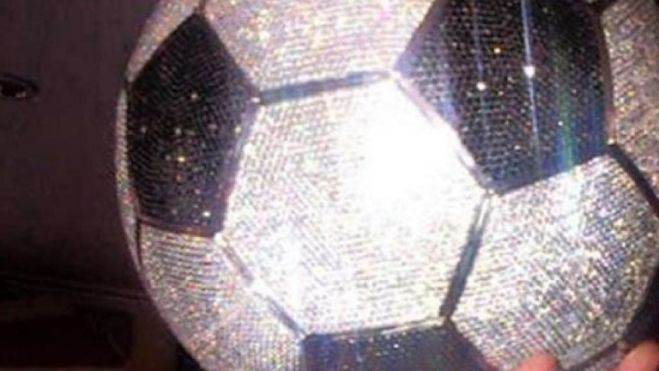 El balón de diamantes de Karim Benzema