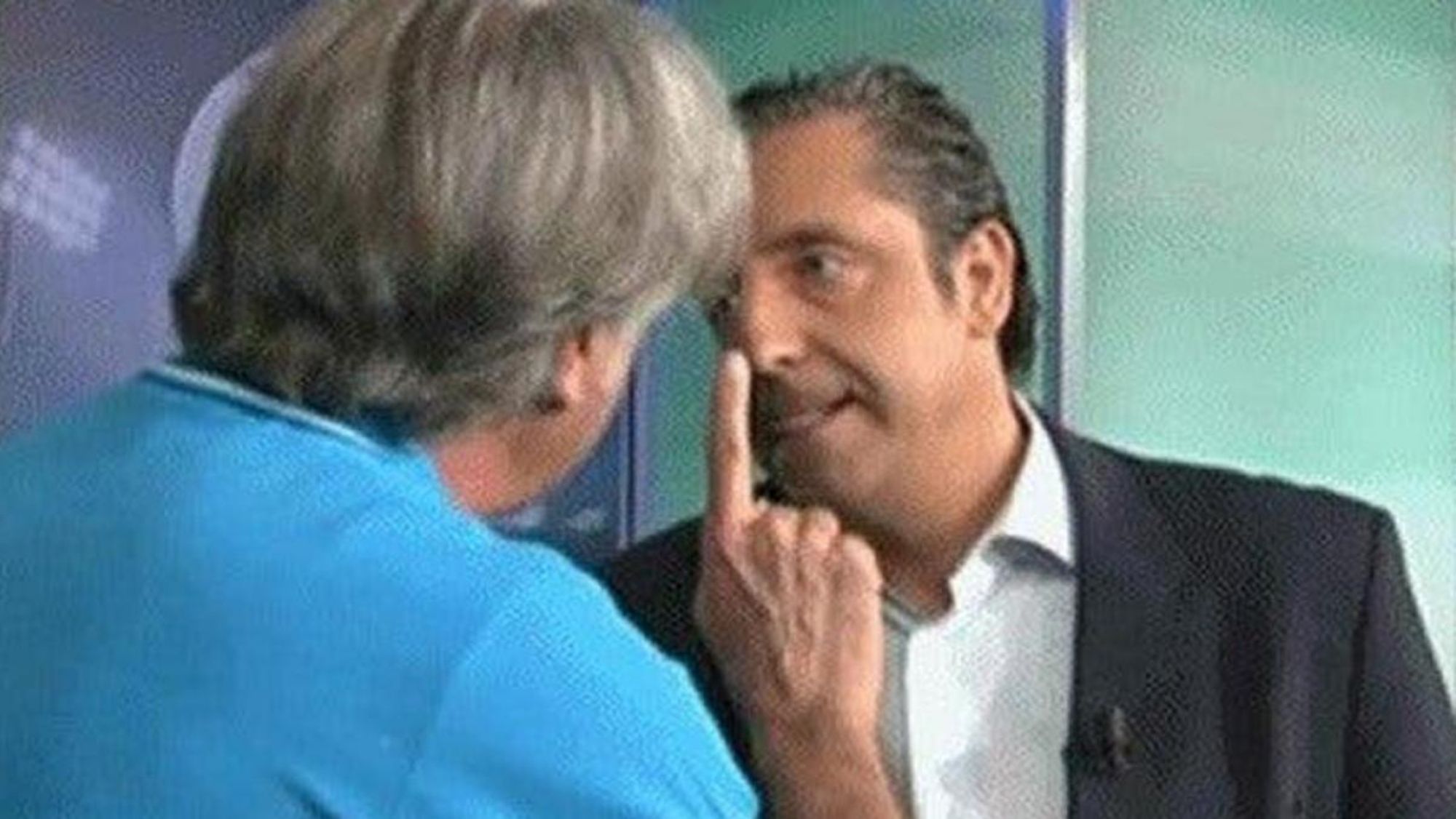 Momento pelea Josep Pedrerol y Siro López Momento pelea Josep Pedrerol y Siro López