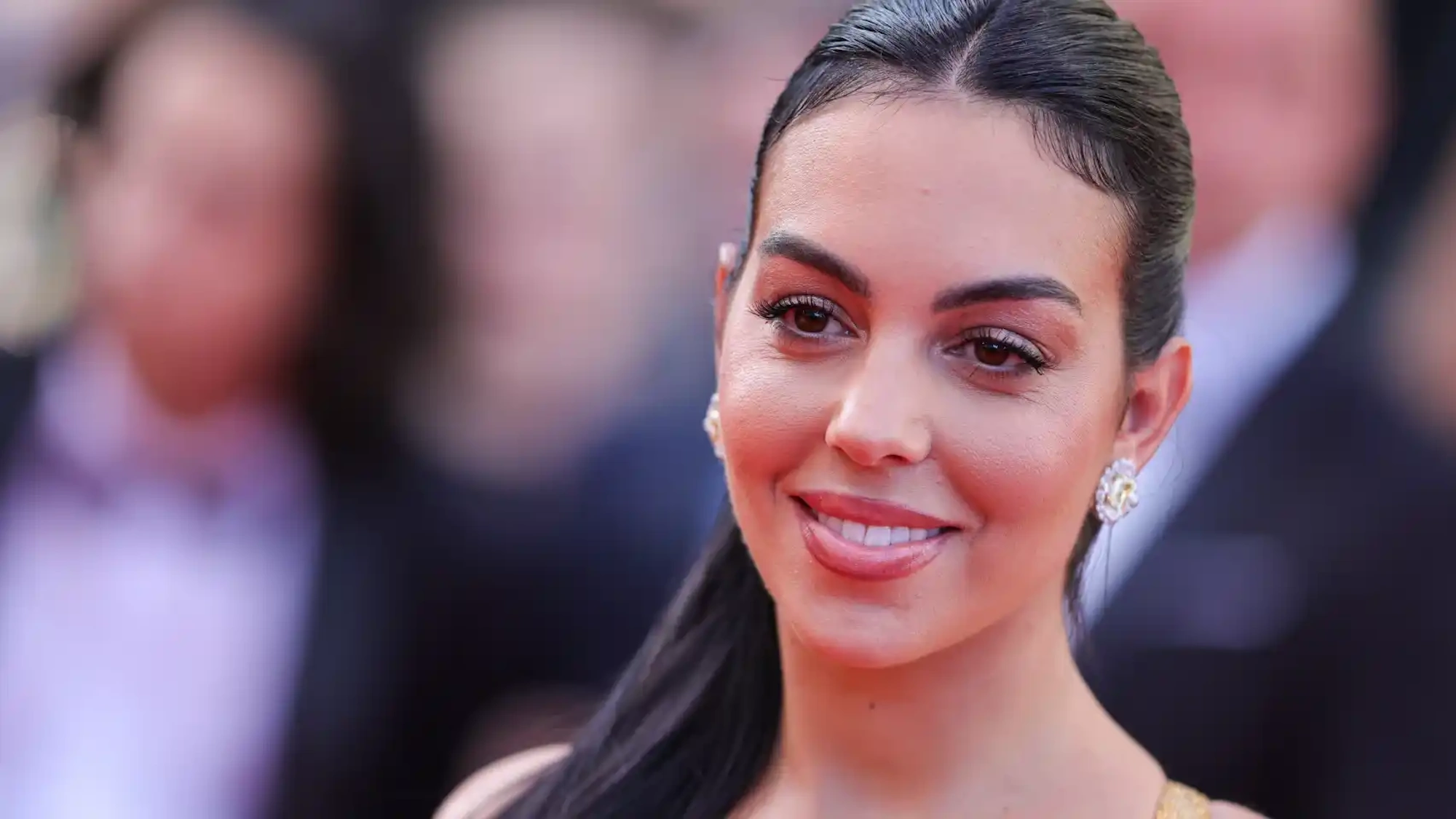 Georgina Rodríguez presume de 'trasera' XXL y las redes no dan crédito