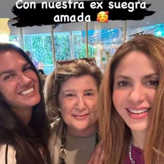 Shakira con su ex suegra