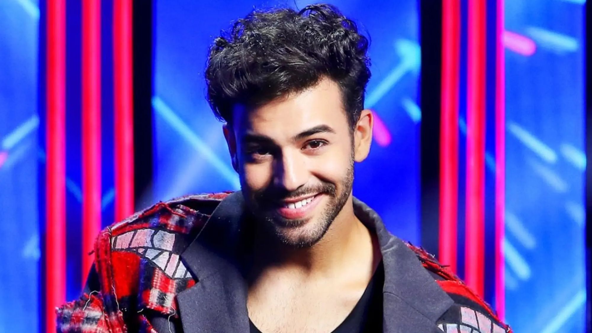 Agoney interpreta "Quiero arder"