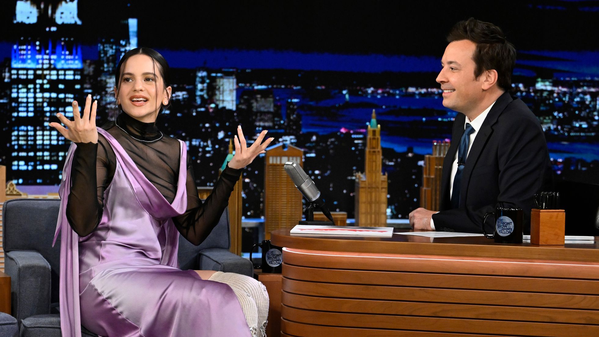 Jimmy Fallon y Rosalía Jimmy Fallon y Rosalía