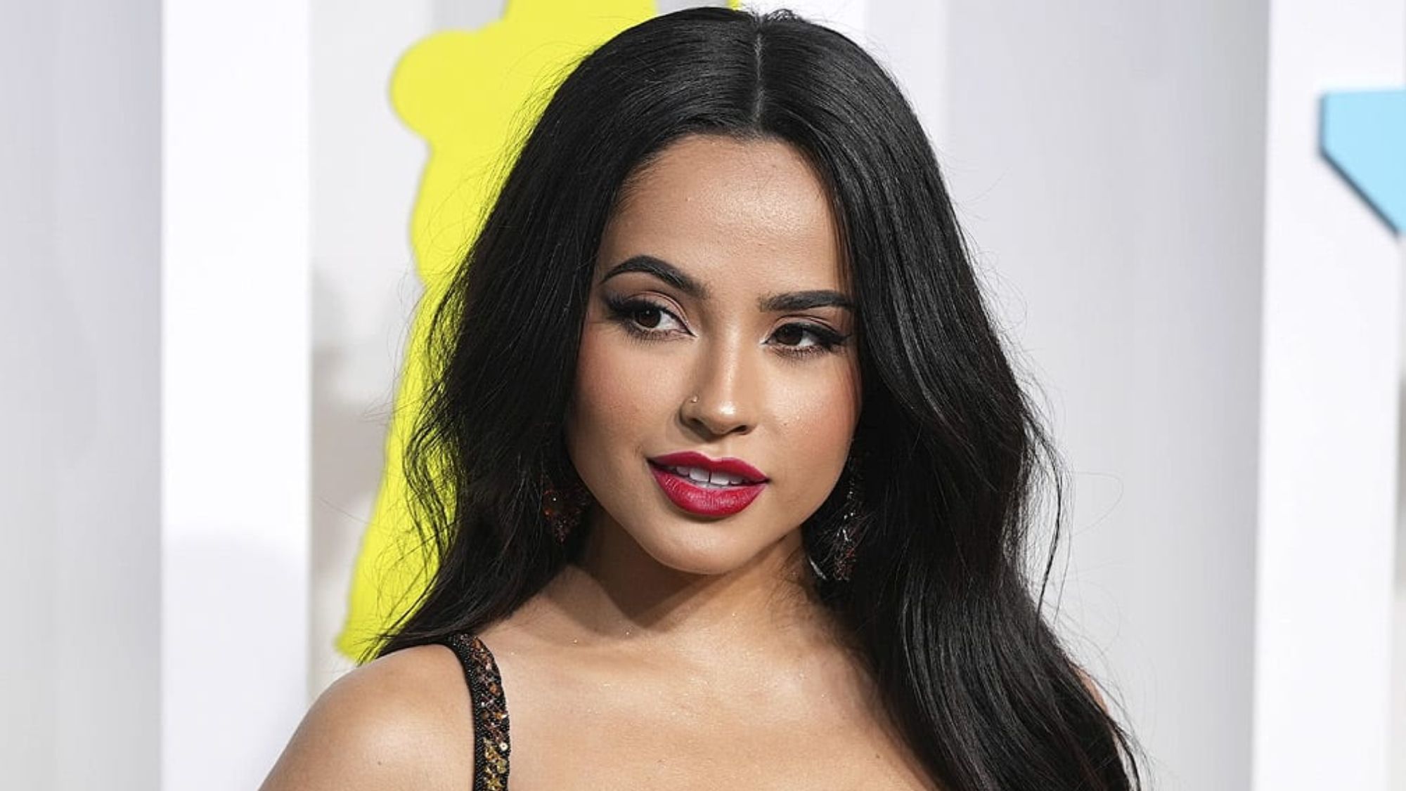La foto de la que Becky G se avergüenza: así fue su adolescencia