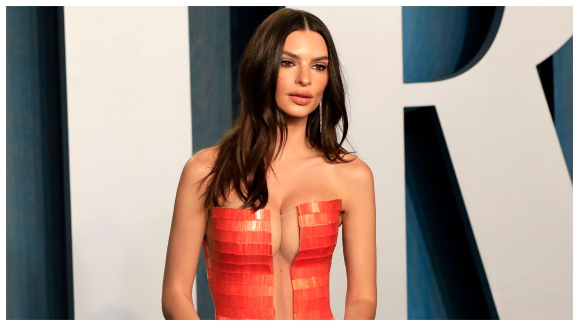 Emily Ratajkowski