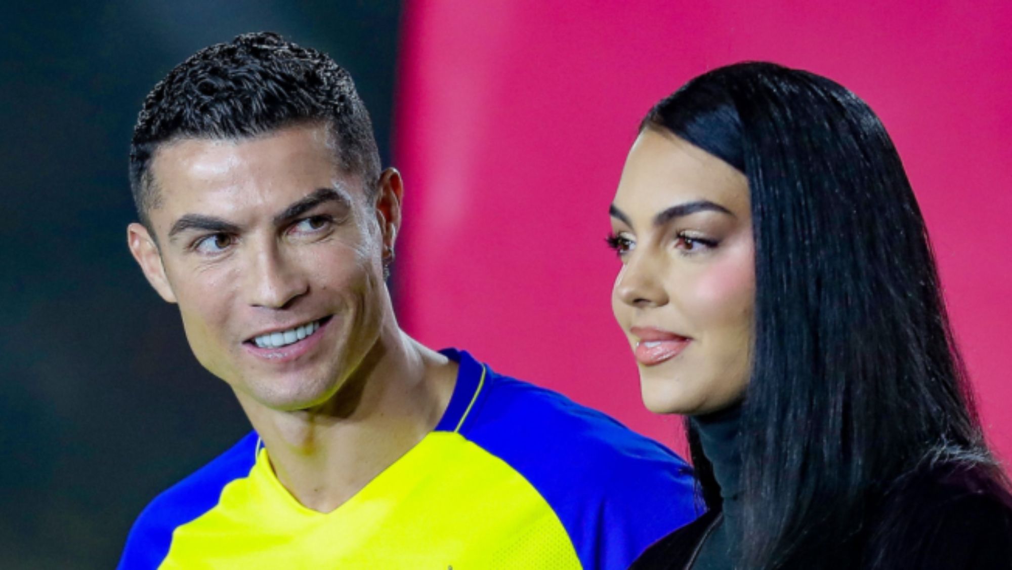300.000 euros al mes: entramos en la nueva casa de Cristiano Ronaldo y Georgina en Arabia Saudí