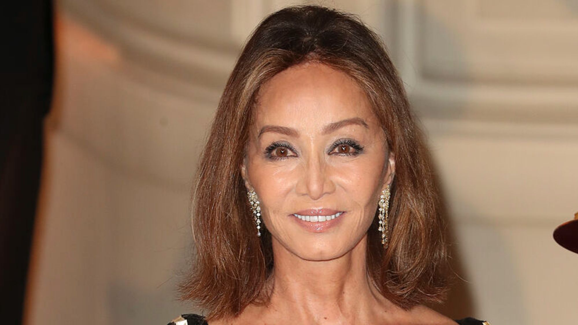 La infinita lista de retoques estéticos que se ha hecho Isabel Preysler: una vida ligada al bisturí
