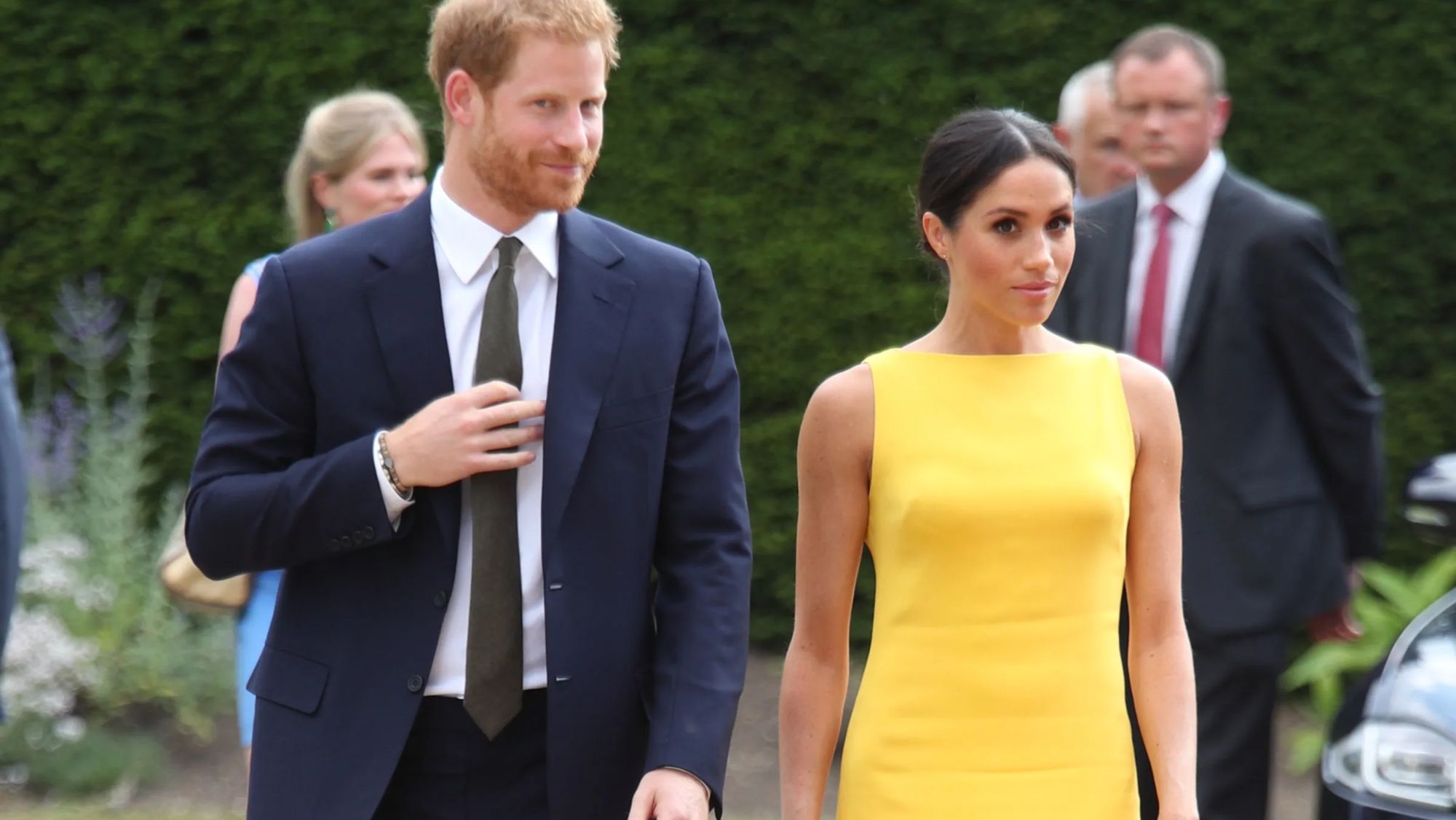 Meghan Markle con una esbelta figura