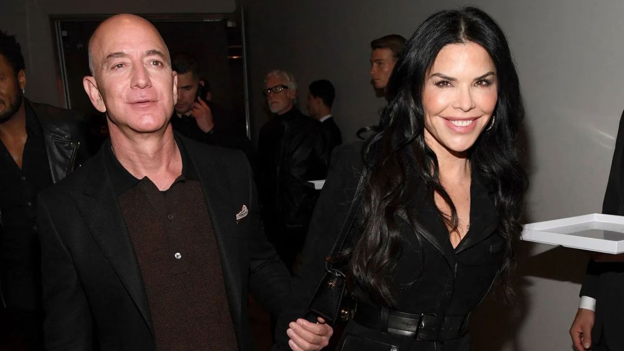 Jeff Bezos y Lauren Sanchez Jeff Bezos y Lauren Sanchez