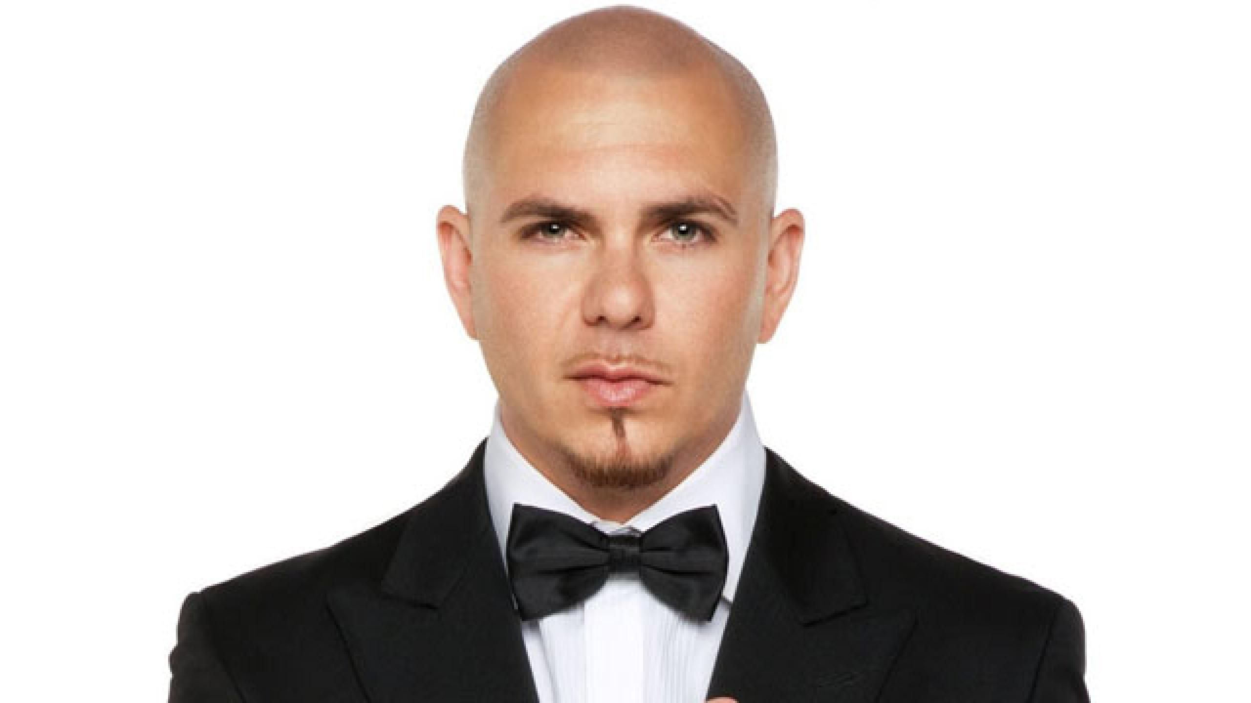 Pitbull tuvo problemas con 16 años